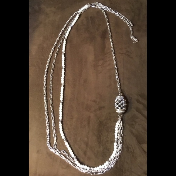 Necklace triple strap silver tone pearls & charm. - Picture 2 of 7